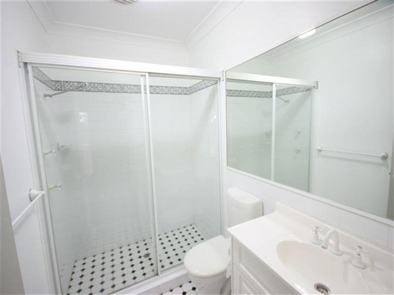 1/4 Mandalay Place, Pymble NSW 2073