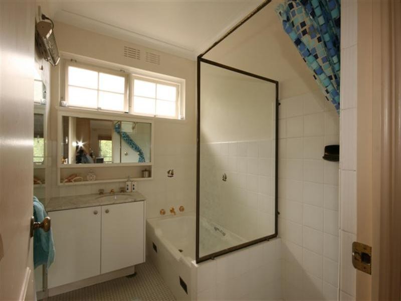 11/2A Shirley Road, Roseville NSW 2069