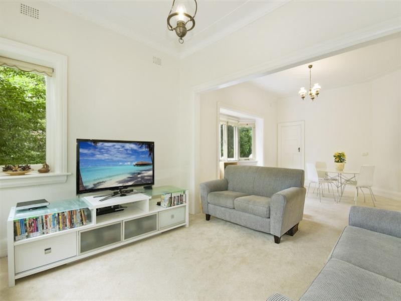 8 Station Street, Pymble NSW 2073