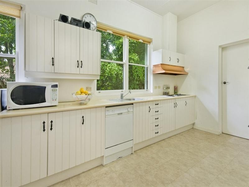 8 Station Street, Pymble NSW 2073
