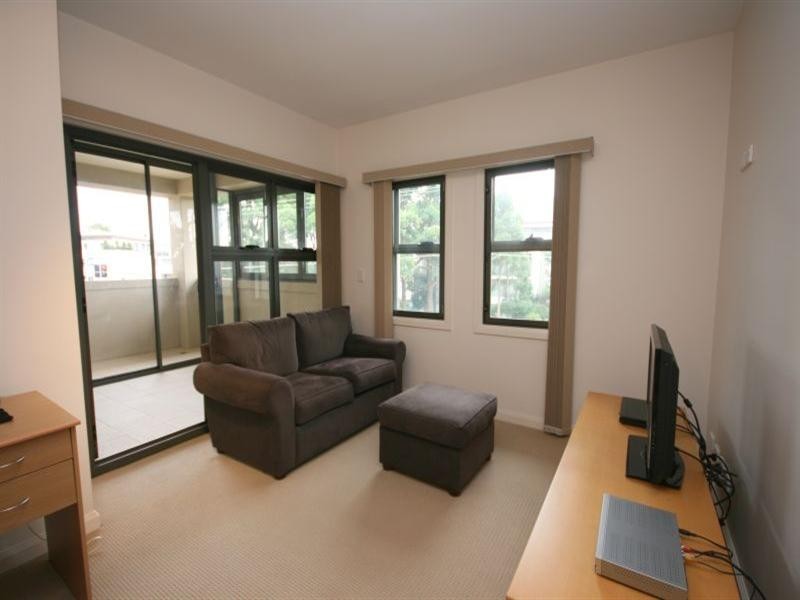 302/2A Grosvenor Road, Lindfield NSW 2070