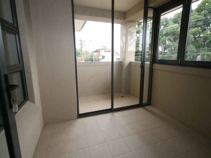 302/2A Grosvenor Road, Lindfield NSW 2070