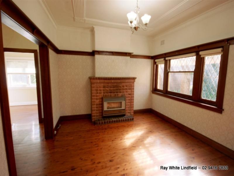 15 Glen Road, Roseville NSW 2069