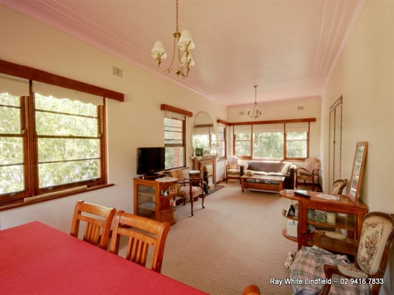 18 Essex Street, Killara NSW 2071