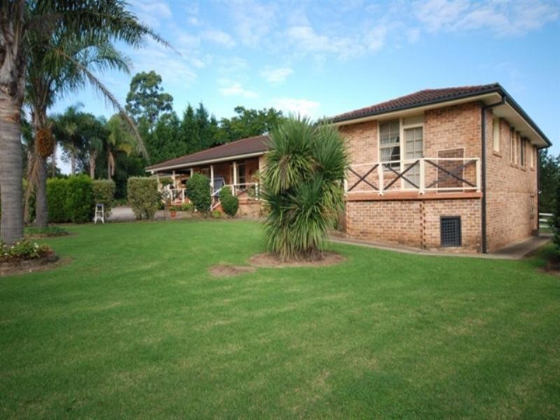 42 Cairnes Road, Glenorie NSW 2157