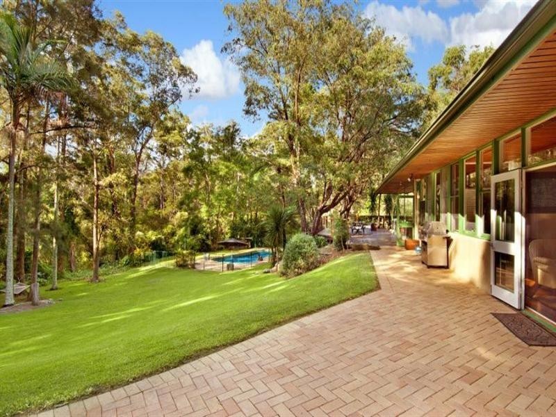 8 Vineys Road, Dural NSW 2158