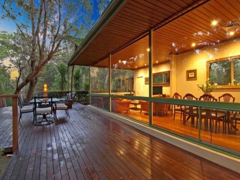 8 Vineys Road, Dural NSW 2158