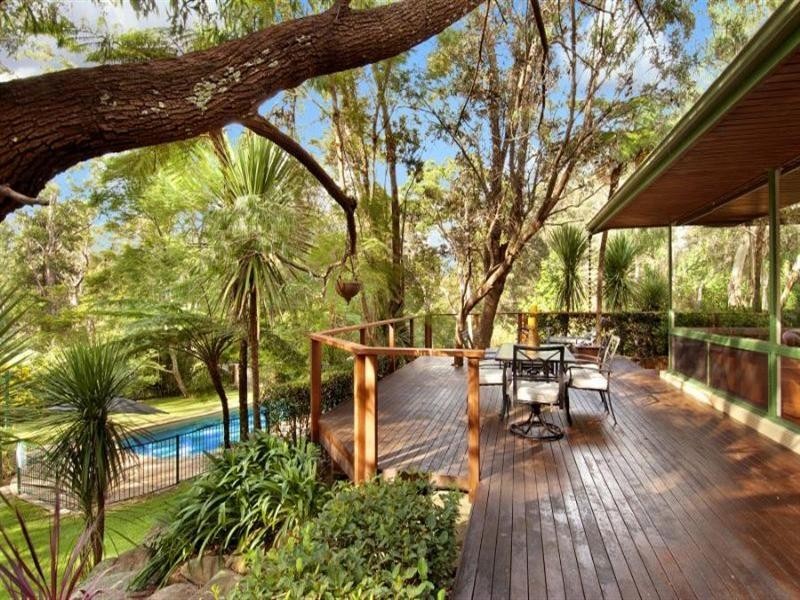 8 Vineys Road, Dural NSW 2158