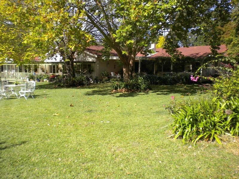 8 Sunnyridge Road, Arcadia NSW 2159