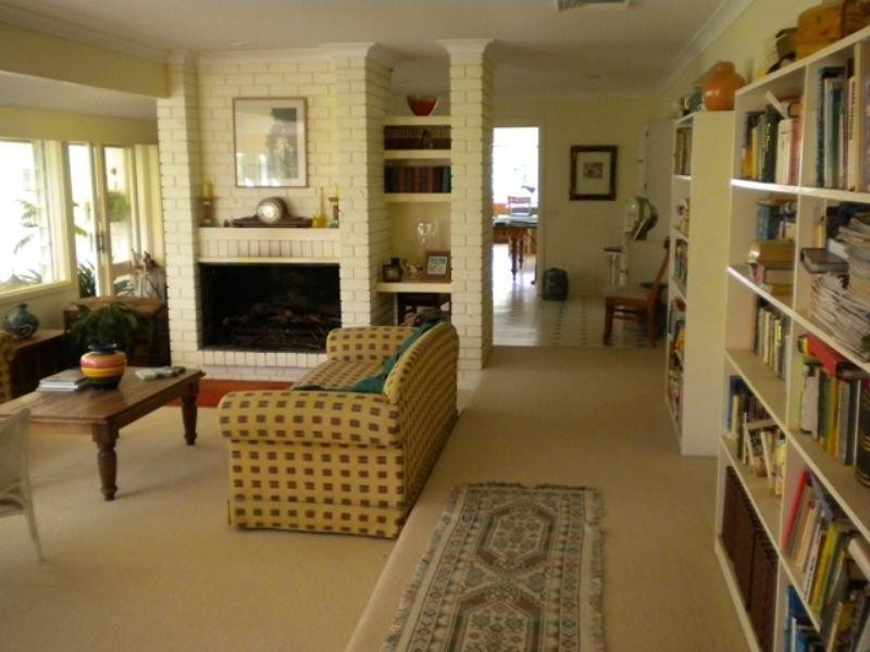 8 Sunnyridge Road, Arcadia NSW 2159