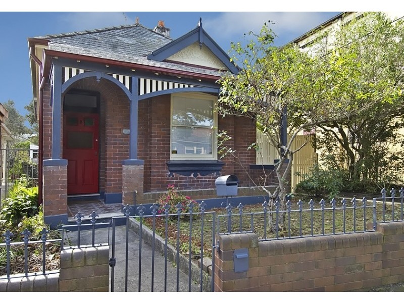 1 Marcia Avenue, Hurlstone Park NSW 2193