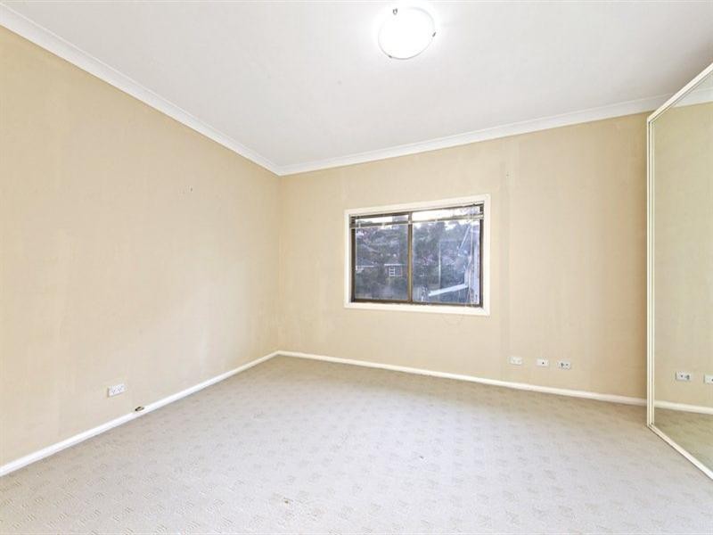 13 Pembrew Crescent, Earlwood NSW 2206