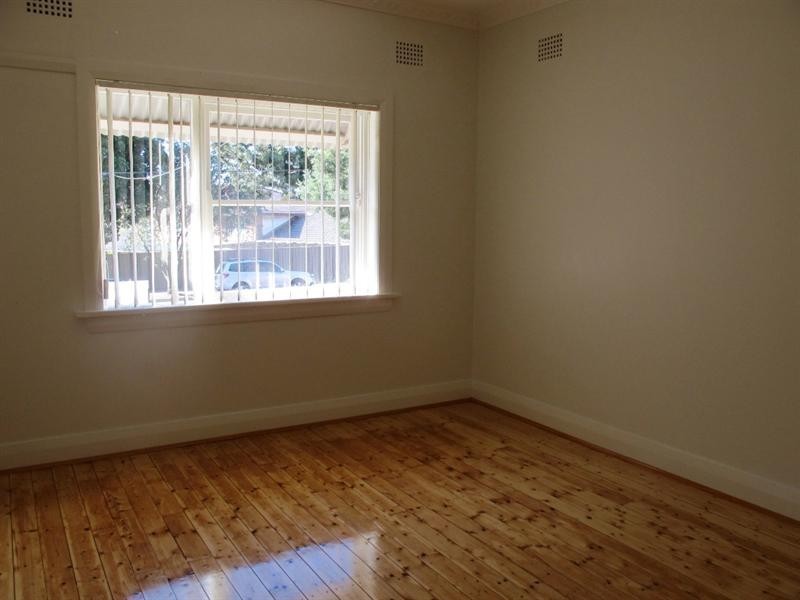 24 Fricourt Avenue, Earlwood NSW 2206