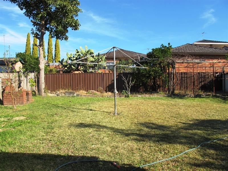 24 Fricourt Avenue, Earlwood NSW 2206