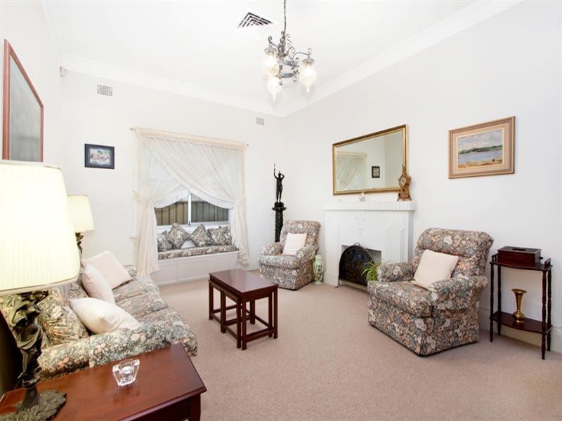 78 Hamilton Avenue, Earlwood NSW 2206