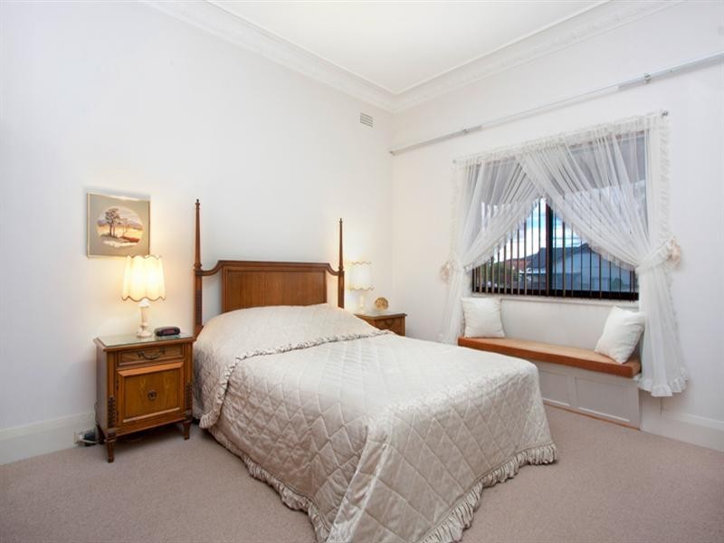 78 Hamilton Avenue, Earlwood NSW 2206