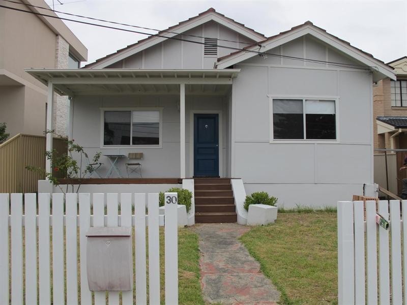 30 Flinders Road, Earlwood NSW 2206