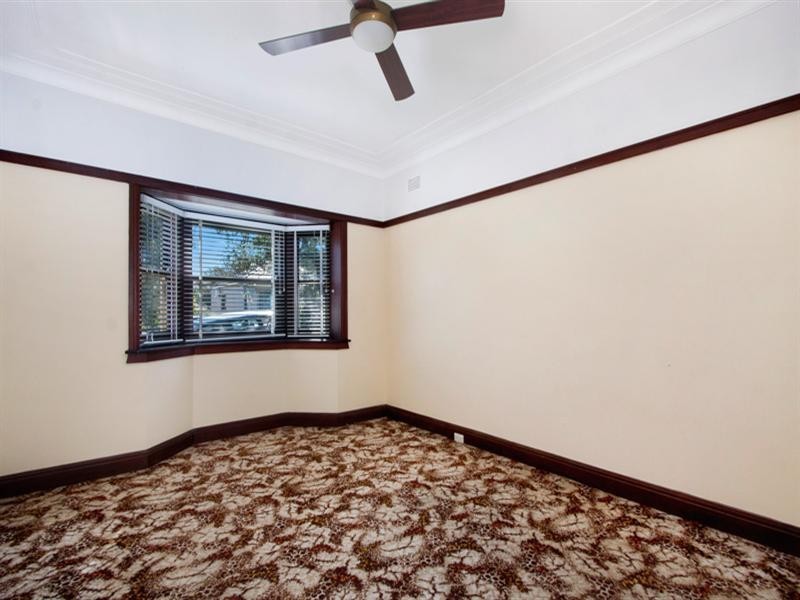 13 Willunga Avenue, Earlwood NSW 2206