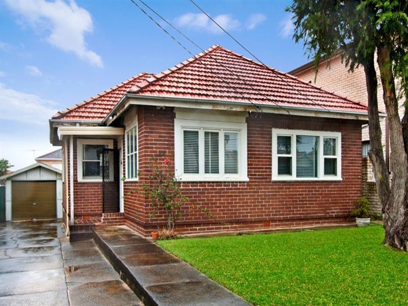 72 Gueudecourt Avenue, Earlwood NSW 2206