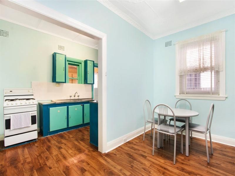 72 Gueudecourt Avenue, Earlwood NSW 2206