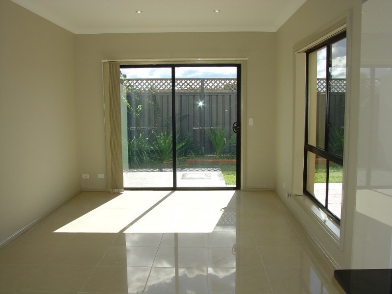 18 John Marie Place, Roselands NSW 2196