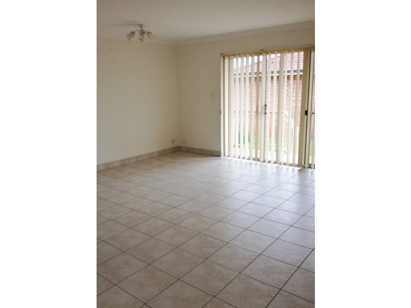 2/30 Cooks Avenue, Canterbury NSW 2193