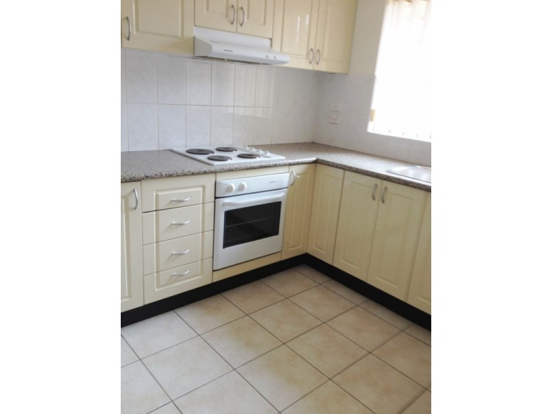 2/30 Cooks Avenue, Canterbury NSW 2193