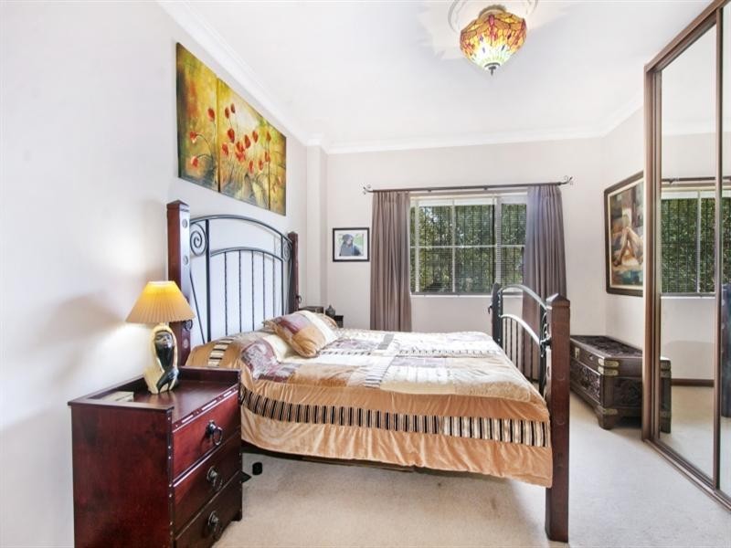 12 Frost Street, Earlwood NSW 2206