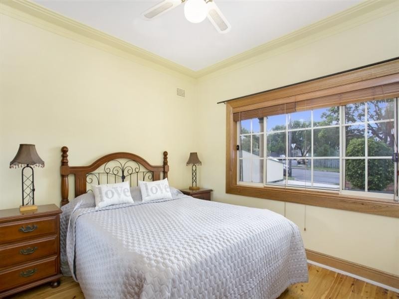 23 Flora Street, Roselands NSW 2196