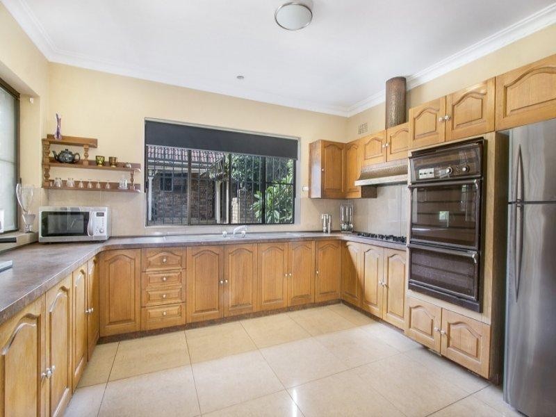 12 Frost Street, Earlwood NSW 2206