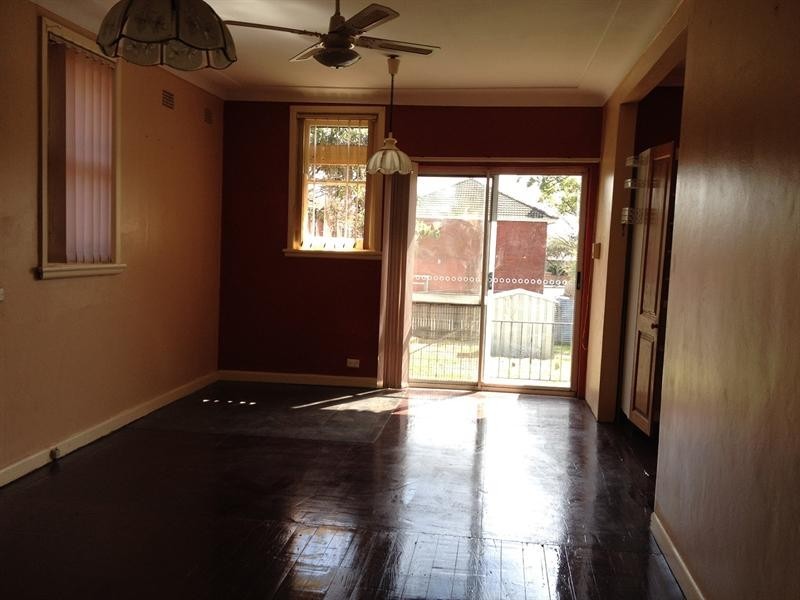 7A Dunkirk Avenue, Kingsgrove NSW 2208