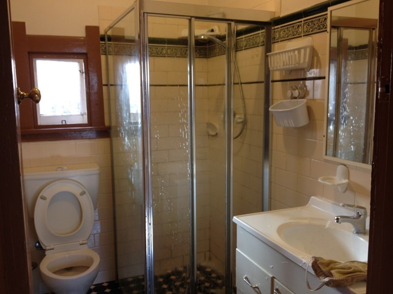 27 Fleet Avenue, Earlwood NSW 2206