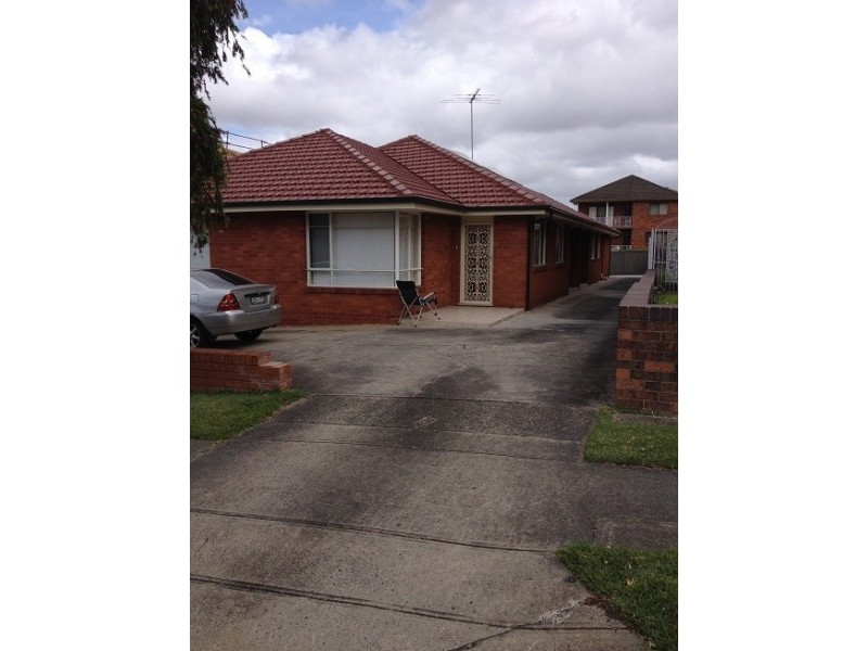 2/19 Platts Avenue, Belmore NSW 2192