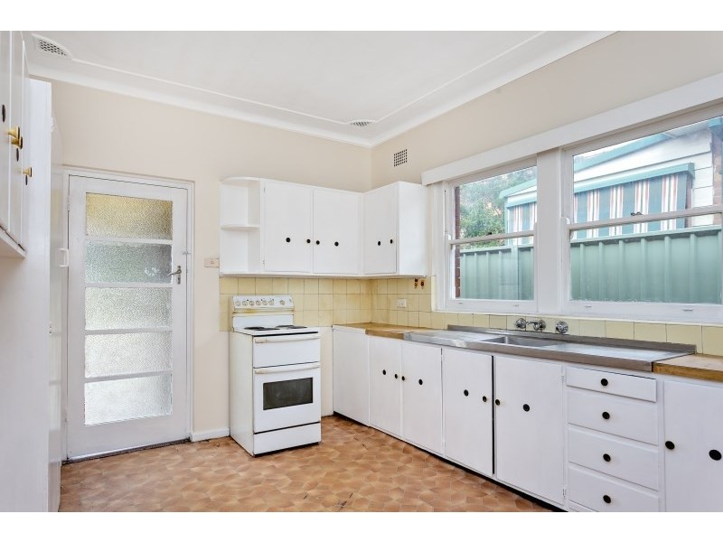 290 William Street, Kingsgrove NSW 2208