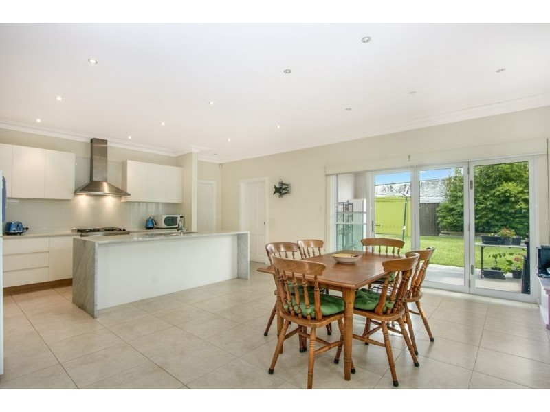 3 Narani Crescent, Earlwood NSW 2206