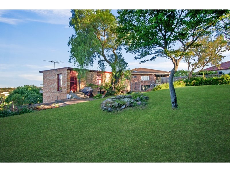 10 Highland Crescent, Earlwood NSW 2206