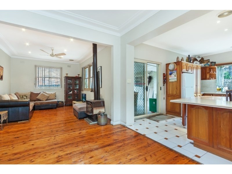 5 Chisholm Avenue, Clemton Park NSW 2206