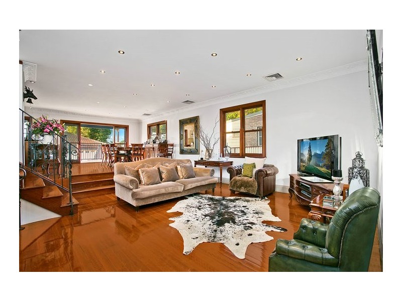 11 Fuller Avenue, Earlwood NSW 2206