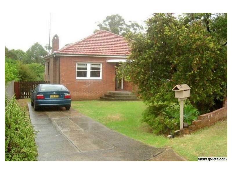 19 Woodlawn Avenue, Earlwood NSW 2206