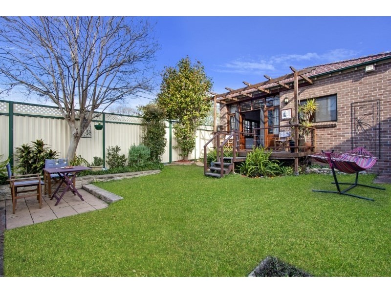 1 Gornall Avenue, Earlwood NSW 2206