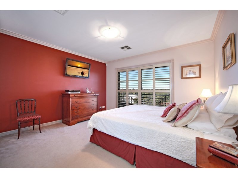 7 Poole Street, Kingsgrove NSW 2208