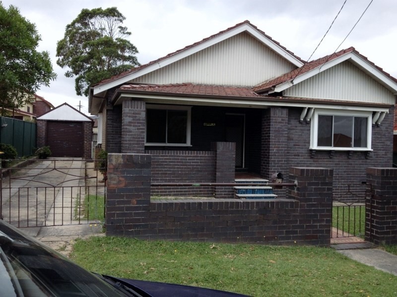 17 Willunga Avenue, Earlwood NSW 2206