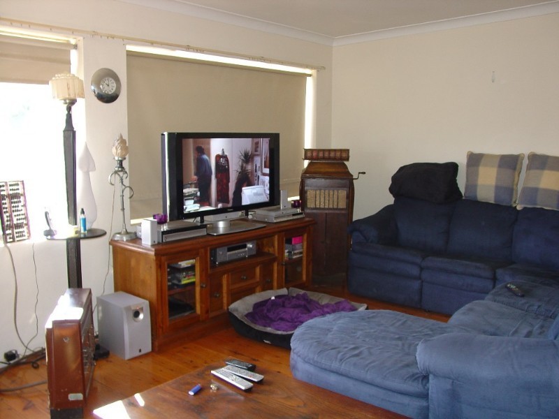 11 Hansen Avenue, Earlwood NSW 2206