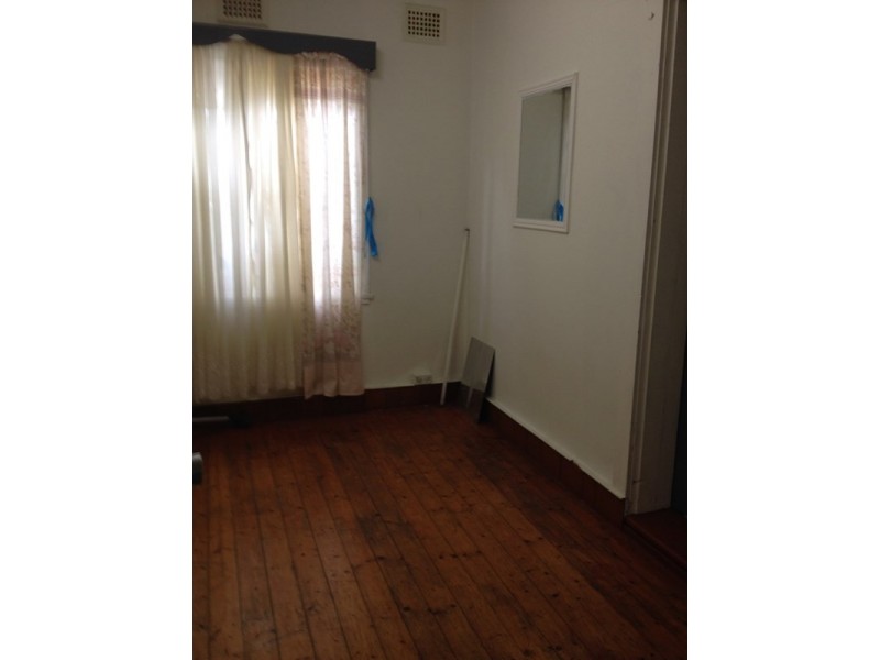 19 Robertson Street, Campsie NSW 2194