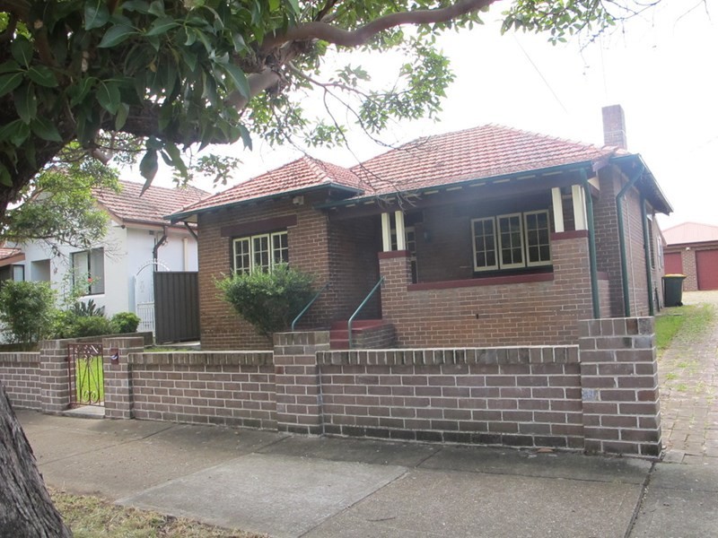 54 Ryrie Road, Earlwood NSW 2206