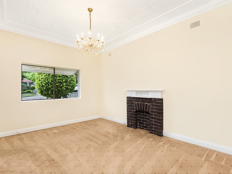 43 Nelson Road, Earlwood NSW 2206