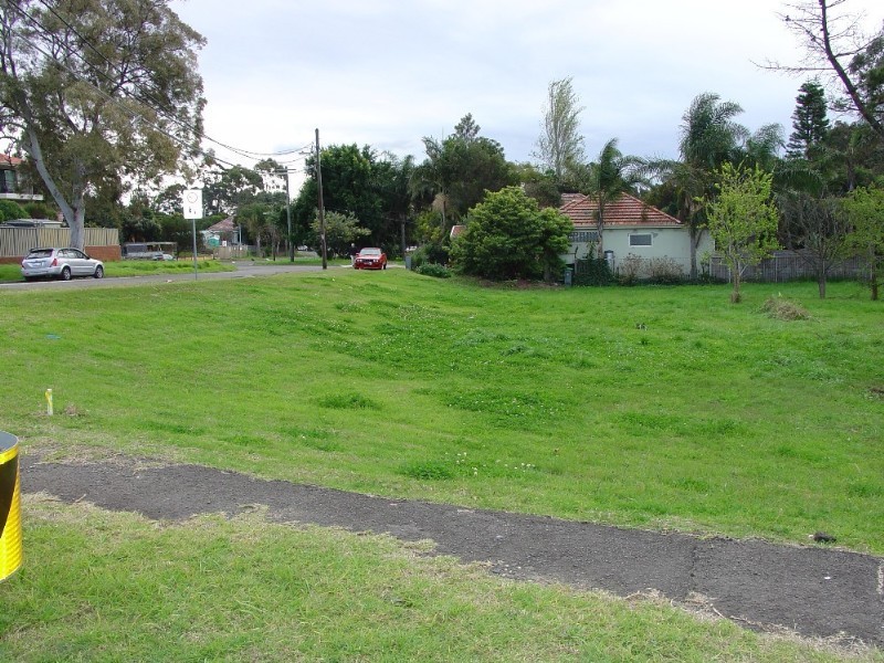 3 Bayview Avenue, Earlwood NSW 2206