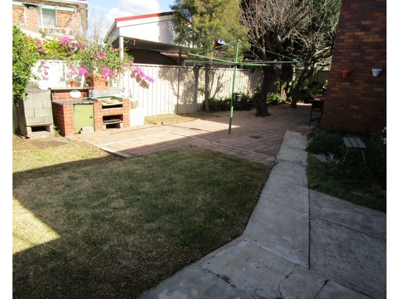 15 Robertson Crescent, Greenacre NSW 2190