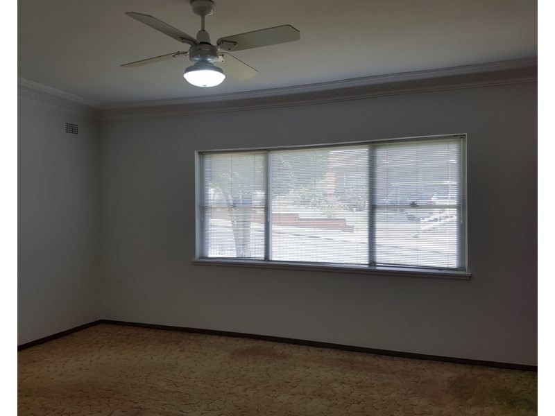 15 Robertson Crescent, Greenacre NSW 2190