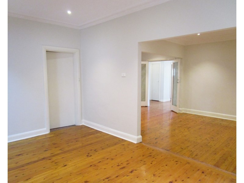 2 Rosemeath Avenue, Kingsgrove NSW 2208